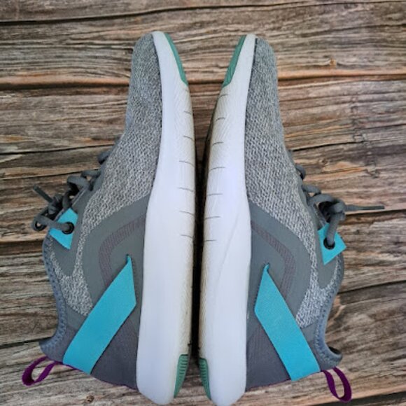 Nike Flex TR 9 Women's training shoes in pure platinum, cyan, and gray size 9 - Picture 5 of 7